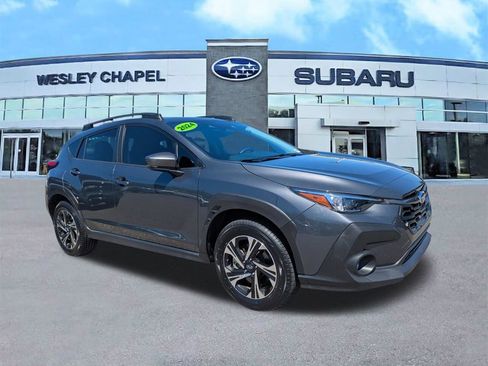 Used 2024 Subaru Crosstrek 2.0i Premium image 2