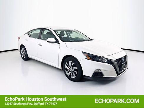 Used 2022 Nissan Altima 2.5 S image 1