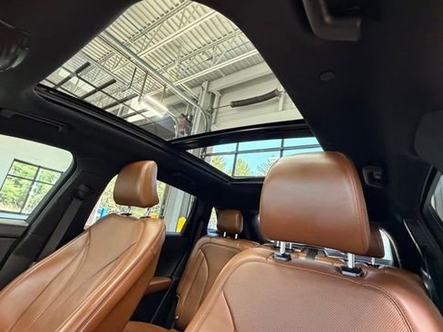 Used 2022 Lincoln Nautilus Reserve AWD/4WD image 23