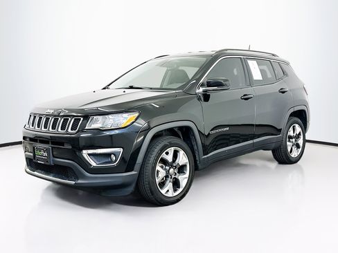 Used 2019 Jeep Compass Limited image 3