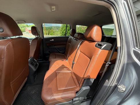 Used 2022 Volkswagen Atlas SE FWD image 10