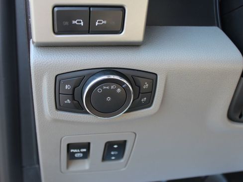Used 2018 Ford F150 Lariat AWD/4WD image 27