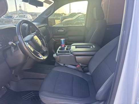 Used 2020 Chevrolet Silverado 1500 LT AWD/4WD image 9