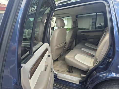 Used 2003 Ford Explorer Eddie Bauer RWD image 34