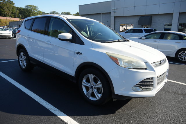 Used 2016 Ford Escape SE FWD image 1