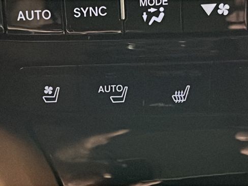 Used 2024 Acura MDX SH-AWD w/ Advance Package image 32