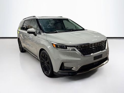Used 2024 Kia Carnival SX Prestige image 1
