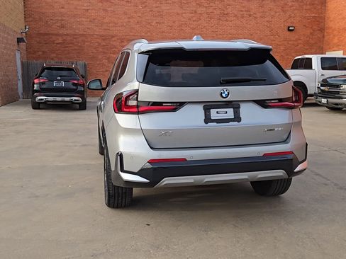 Used 2023 BMW X1 xDrive28i w/ Premium Package image 7