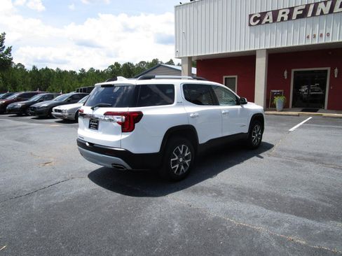 Used 2023 GMC Acadia SLE w/ Driver Convenience Package FWD image 4