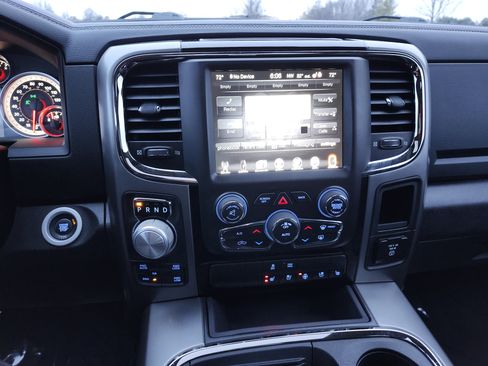 Used 2017 RAM 1500 Sport image 33