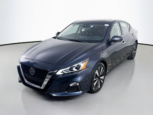 Used 2020 Nissan Altima 2.5 SV FWD image 4