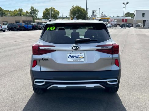 Used 2021 Kia Seltos EX image 16
