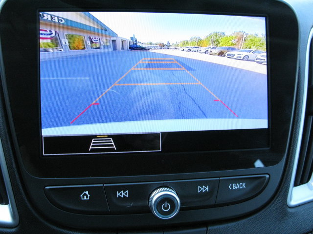 Used 2024 Chevrolet Malibu LT FWD image 18