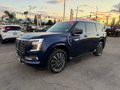 Certified 2025 Nissan Armada Platinum Reserve AWD/4WD image 3