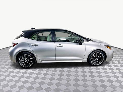 Used 2020 Toyota Corolla XSE image 11