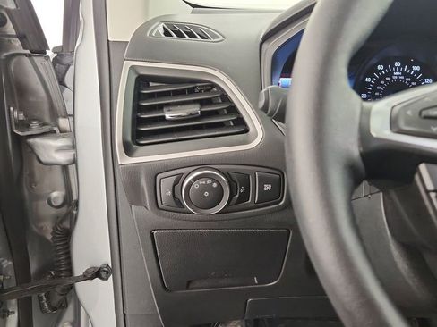 Used 2023 Ford Edge SEL image 23