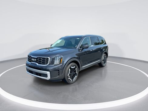 Used 2025 Kia Telluride S FWD image 5