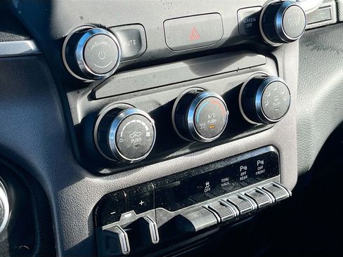 Used 2020 RAM 1500 Big Horn image 15