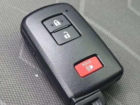 Used 2023 Toyota Tacoma TRD Off-Road image 36