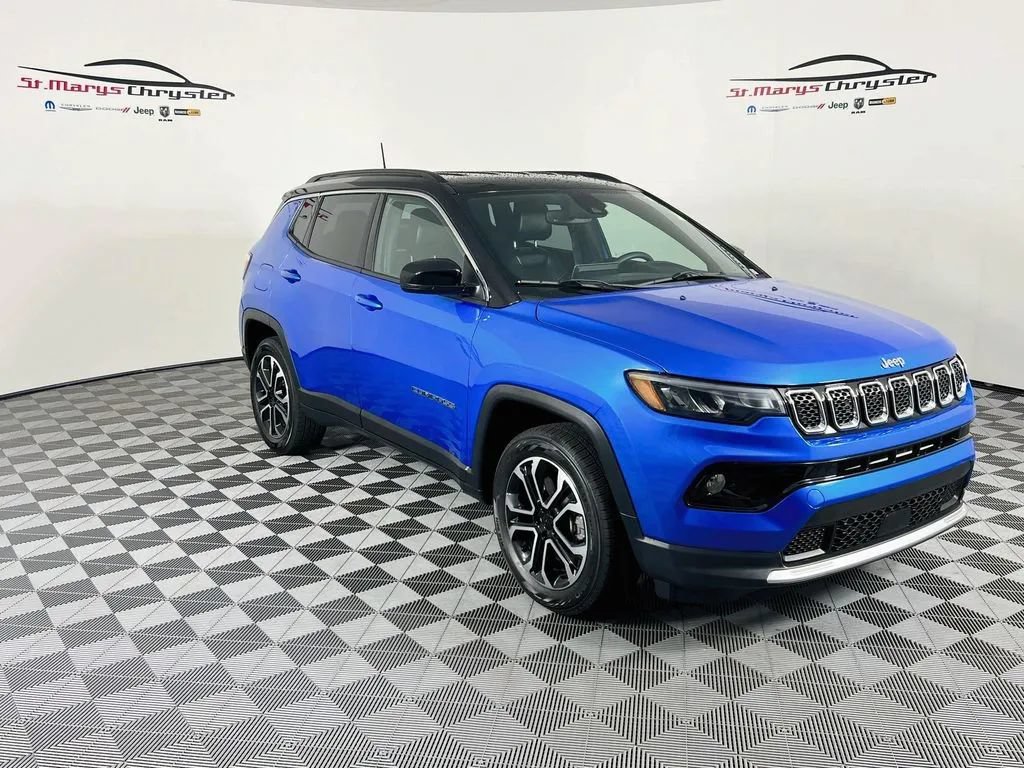 Used 2023 Jeep Compass Limited AWD/4WD image 1