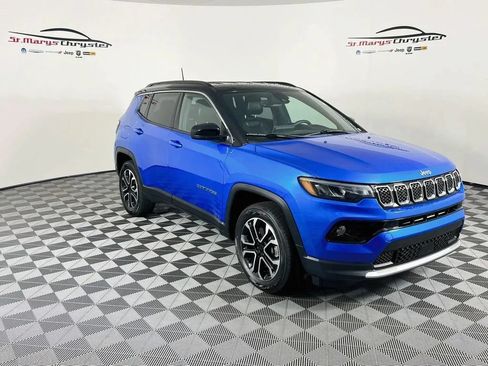 Used 2023 Jeep Compass Limited AWD/4WD image 1