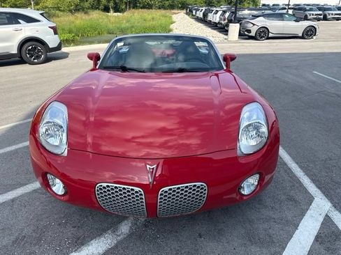 Used 2007 Pontiac Solstice Convertible RWD image 8