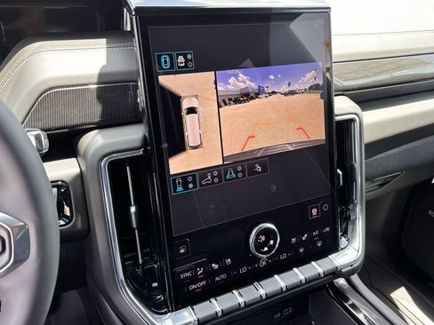 New 2026 GMC Yukon XL Elevation w/ Elevation Premium Package AWD/4WD image 14