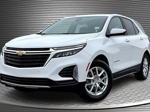 Used 2024 Chevrolet Equinox LT w/ LPO, Floor Liner Package image 1