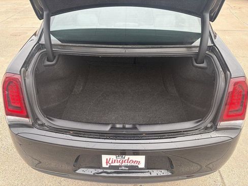 Used 2021 Chrysler 300 S RWD image 7