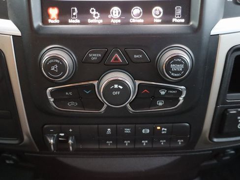 Used 2015 RAM 2500 SLT image 14