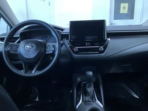 Certified 2025 Toyota Corolla LE image 17