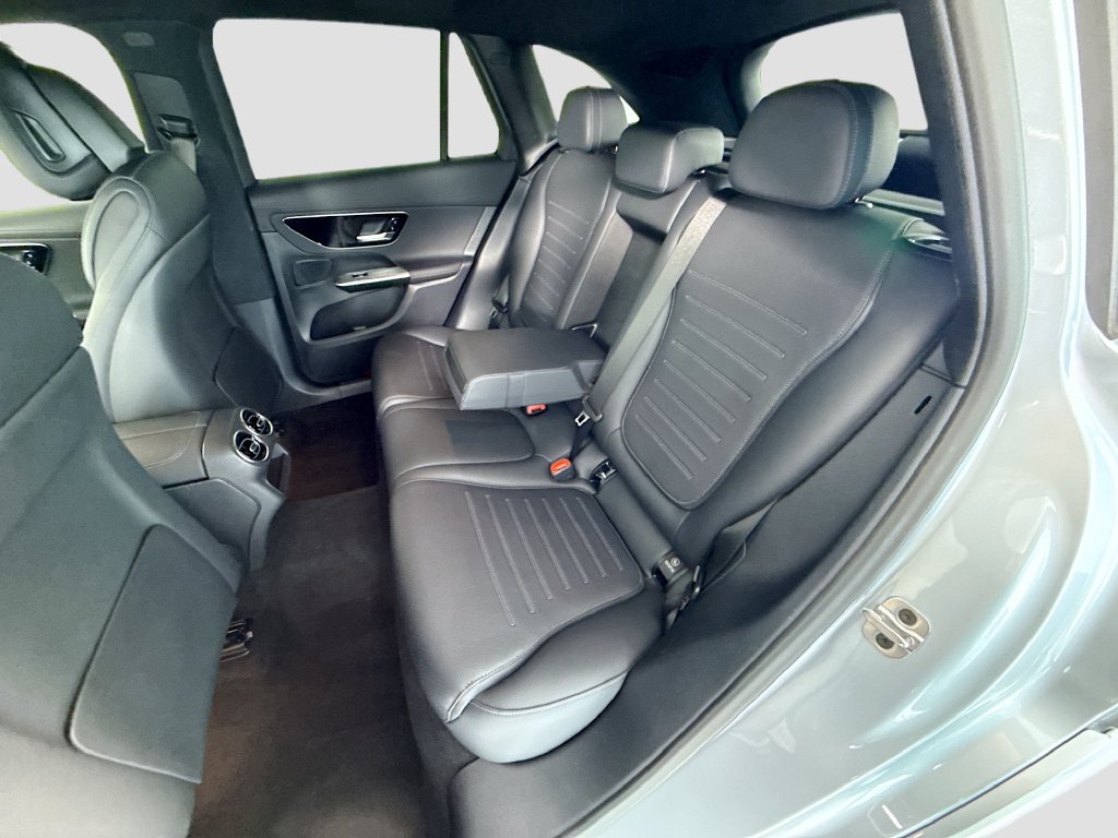 Certified 2026 Mercedes-Benz GLC 300 image 21
