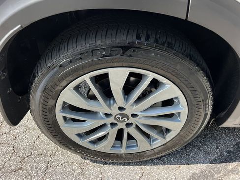 Used 2025 INFINITI QX50 Luxe image 15