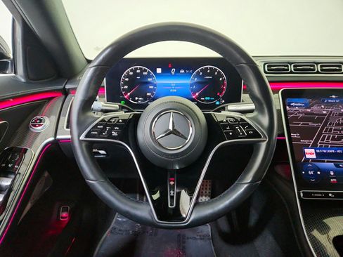 Certified 2022 Mercedes-Benz S 500 S 500 w/ AMG Line Package image 17