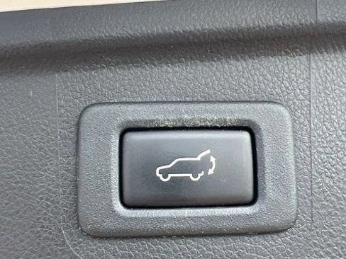 Used 2015 Subaru Outback 3.6R Limited AWD/4WD image 31