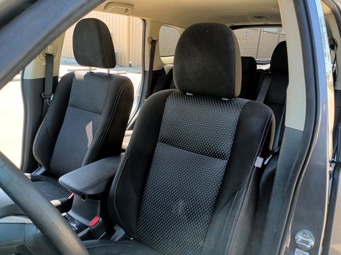 Used 2018 Mitsubishi Outlander ES image 23