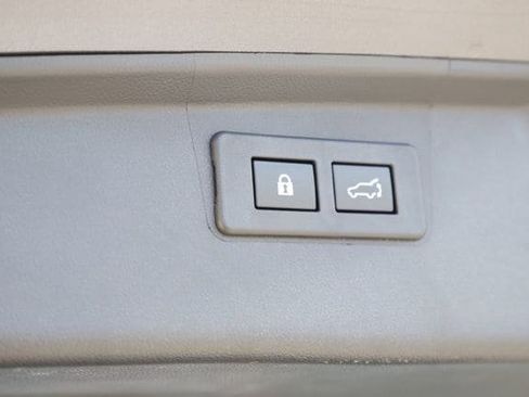 Used 2025 Subaru Outback Onyx Edition AWD/4WD image 6