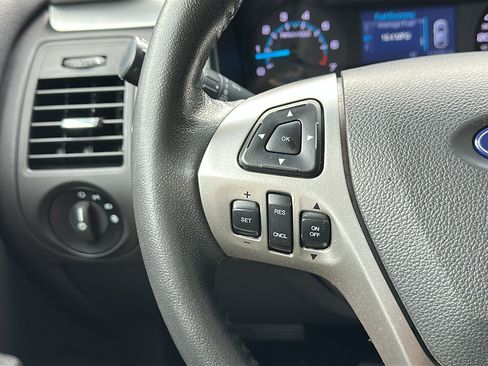 Used 2019 Ford Flex SE FWD image 15