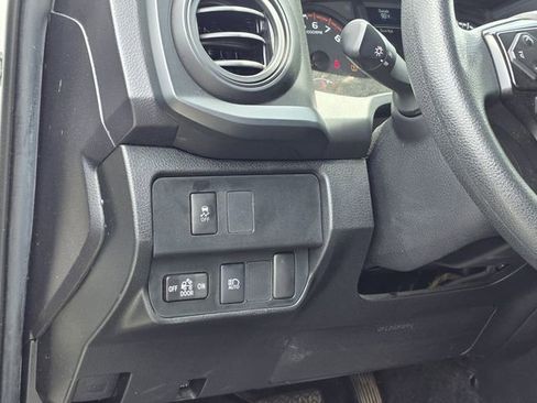 Used 2021 Toyota Tacoma SR w/ SR Convenience Package RWD image 17