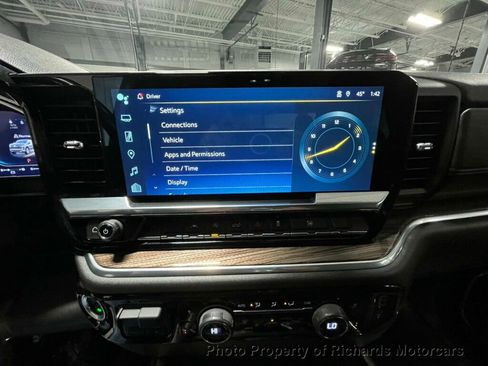 Used 2022 Chevrolet Silverado 1500 RST w/ Max Trailering Package image 25