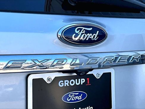 Used 2014 Ford Explorer XLT w/ Equipment Group 202A image 31