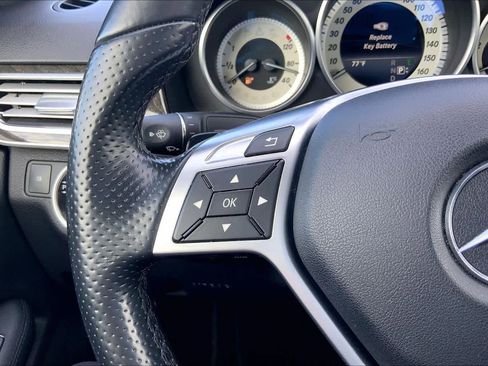 Used 2016 Mercedes-Benz E 350 4MATIC Sedan image 23