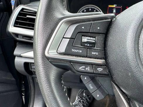 Used 2023 Subaru Forester Premium AWD/4WD image 9