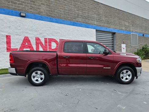 Used 2025 RAM 1500 Big Horn AWD/4WD image 8