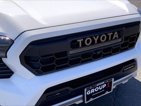 Used 2024 Toyota Tacoma 4x4 Double Cab Hybrid image 30