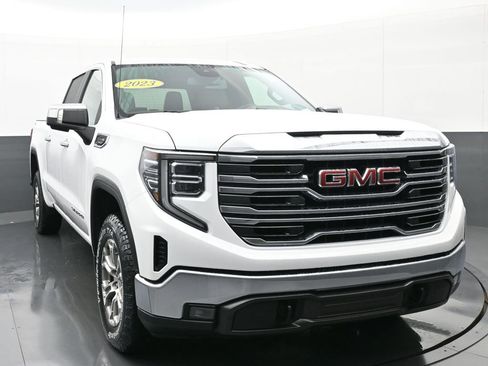 Used 2023 GMC Sierra 1500 SLT image 8