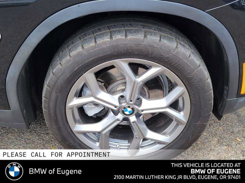 Used 2024 BMW X3 xDrive30i w/ Convenience Package AWD/4WD image 5