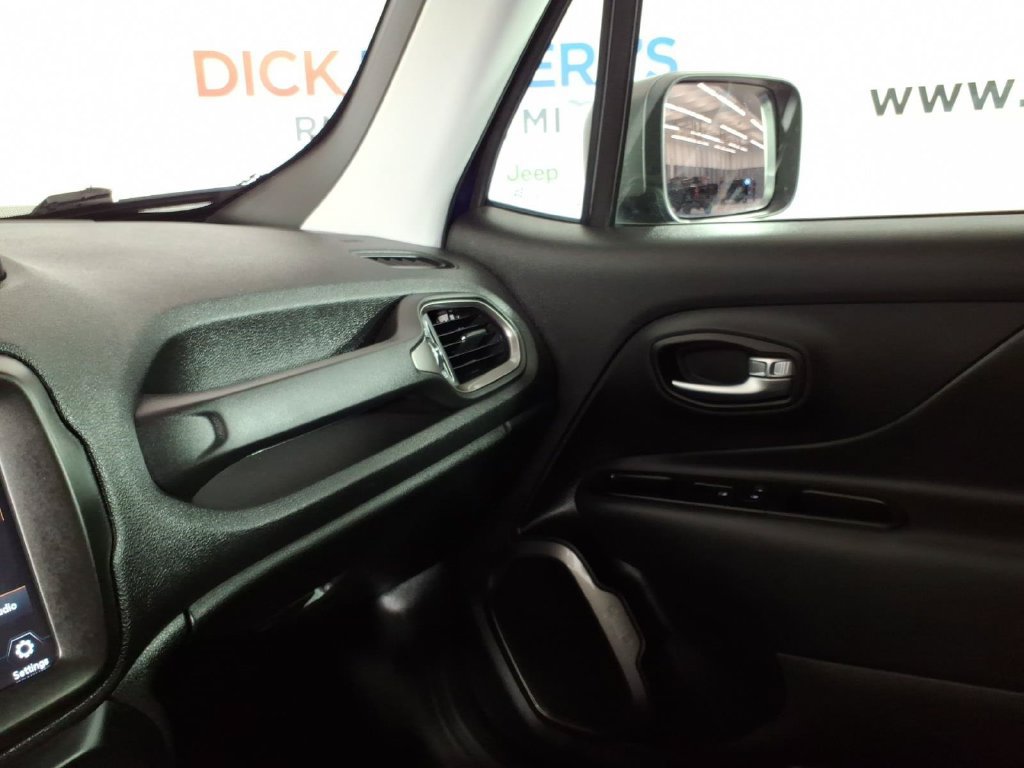 Used 2021 Jeep Renegade Limited AWD/4WD image 23