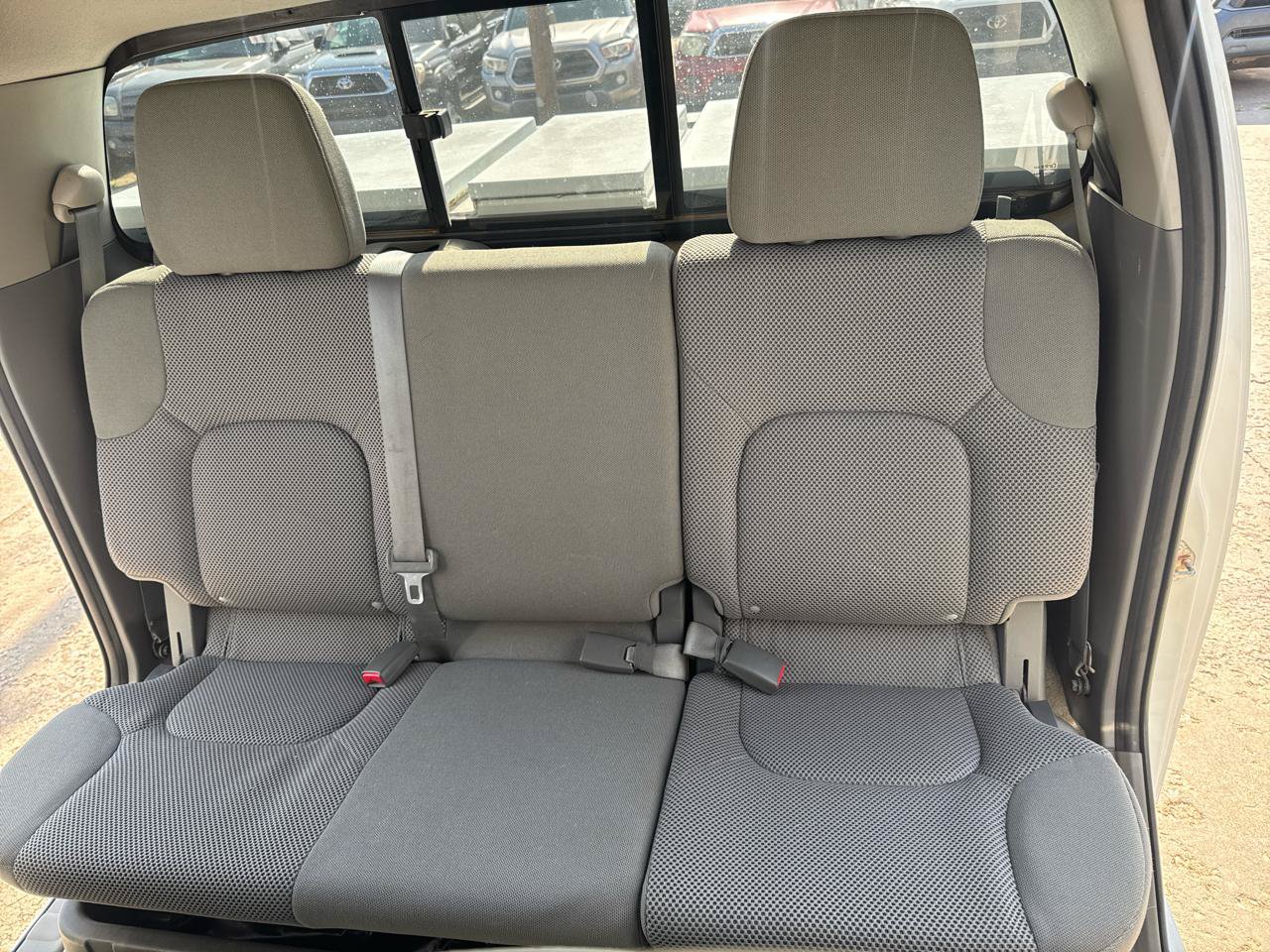 Used 2018 Nissan Frontier SV RWD image 31