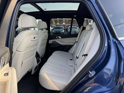 Used 2020 BMW X5 xDrive50i w/ Premium Package AWD/4WD image 17
